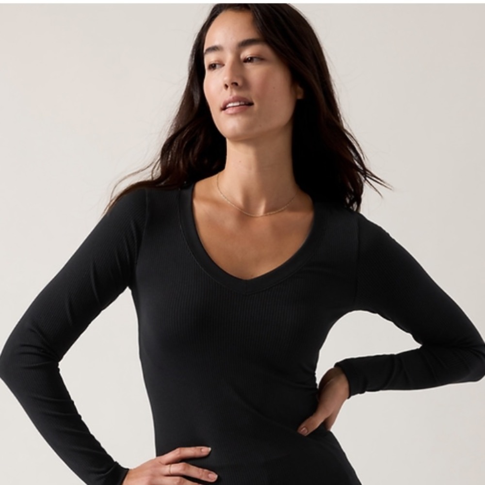 Athleta renew seamless top